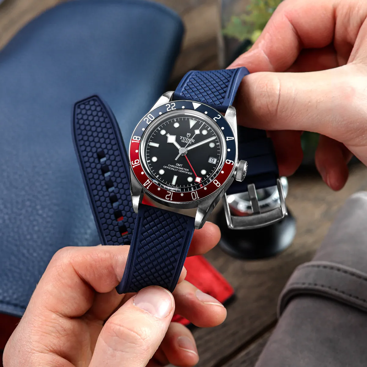 Saltdean FKM Rubber Divers Watch Strap - Navy